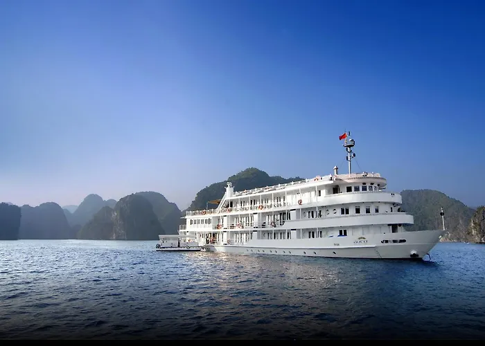 The Au Co Cruise - Managed By Bhaya Cruise