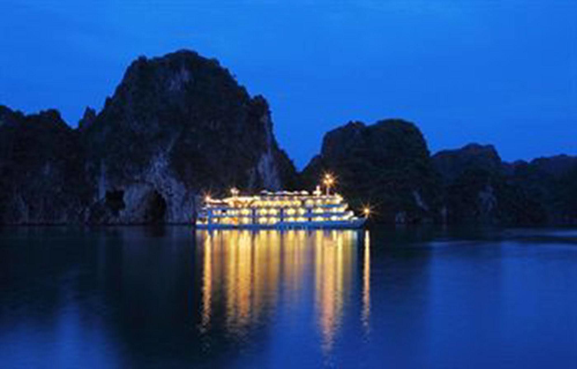  The Au Co Cruise - Managed By Bhaya Cruise 5*