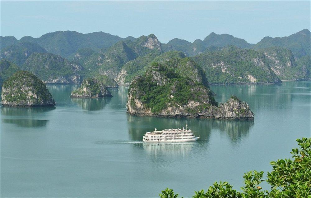 The Au Co Cruise - Managed By Bhaya Cruise  5*