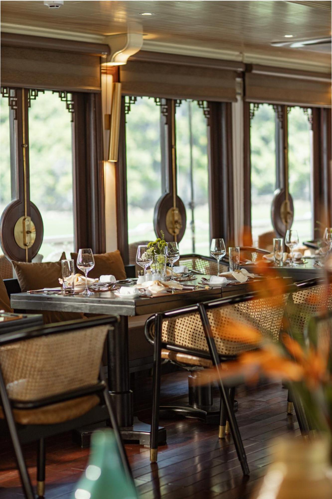 The Au Co Cruise - Managed By Bhaya Cruise  Ha Long