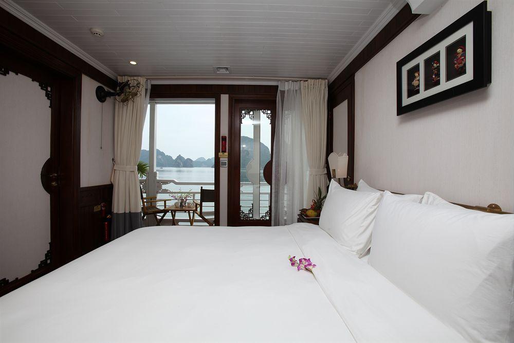 The Au Co Cruise - Managed By Bhaya Cruise 5*