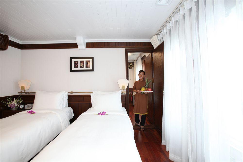 The Au Co Cruise - Managed By Bhaya Cruise 5*