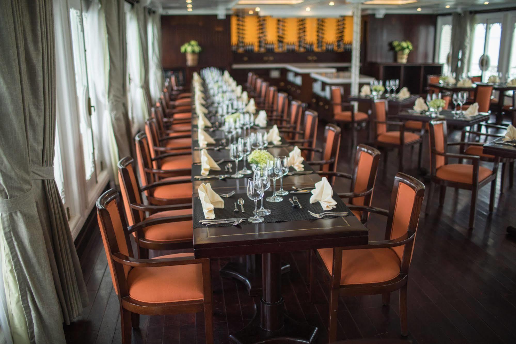 The Au Co Cruise - Managed By Bhaya Cruise
